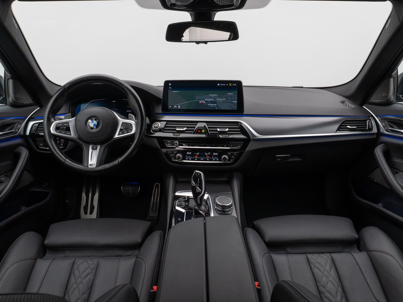 Fahrzeugabbildung BMW 530d  xD M Sport Kamera Laser HUD DAB H/K 20Zoll
