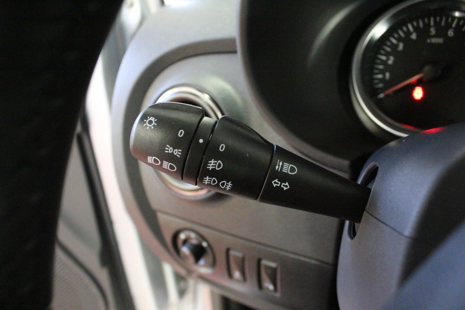 Fahrzeugabbildung Dacia Dokker SCe 100 Stepway *Navi*Klima*Kamera*