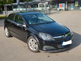 Opel Astra GTC 1.6 Coupe - Opel: Coupé, C