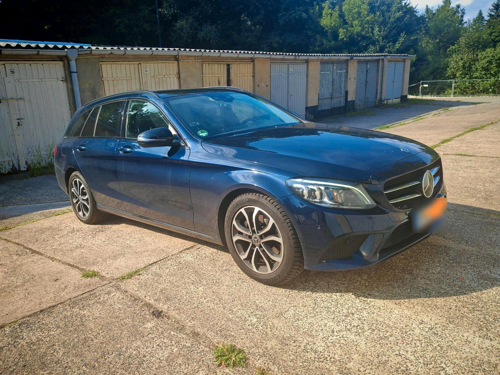 Mercedes-Benz C 220