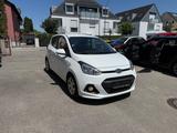 Hyundai i10 1,2 Trend Automatik - Hyundai i10 Gebrauchtwagen in München