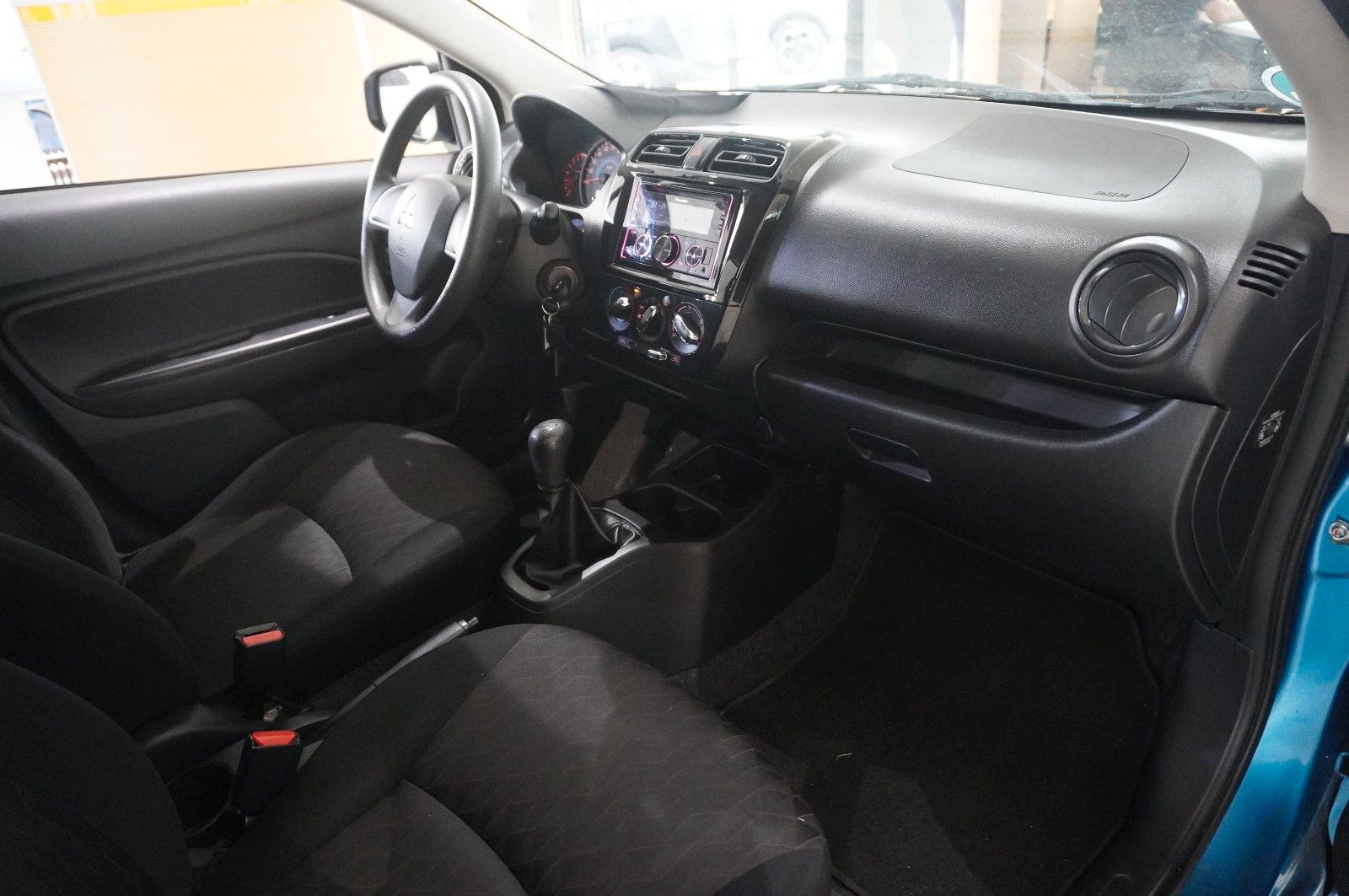 Fahrzeugabbildung Mitsubishi Space Star 1.2 SPIRIT 5-TÜR KLIMA/USB/CD/TÜV-NEU