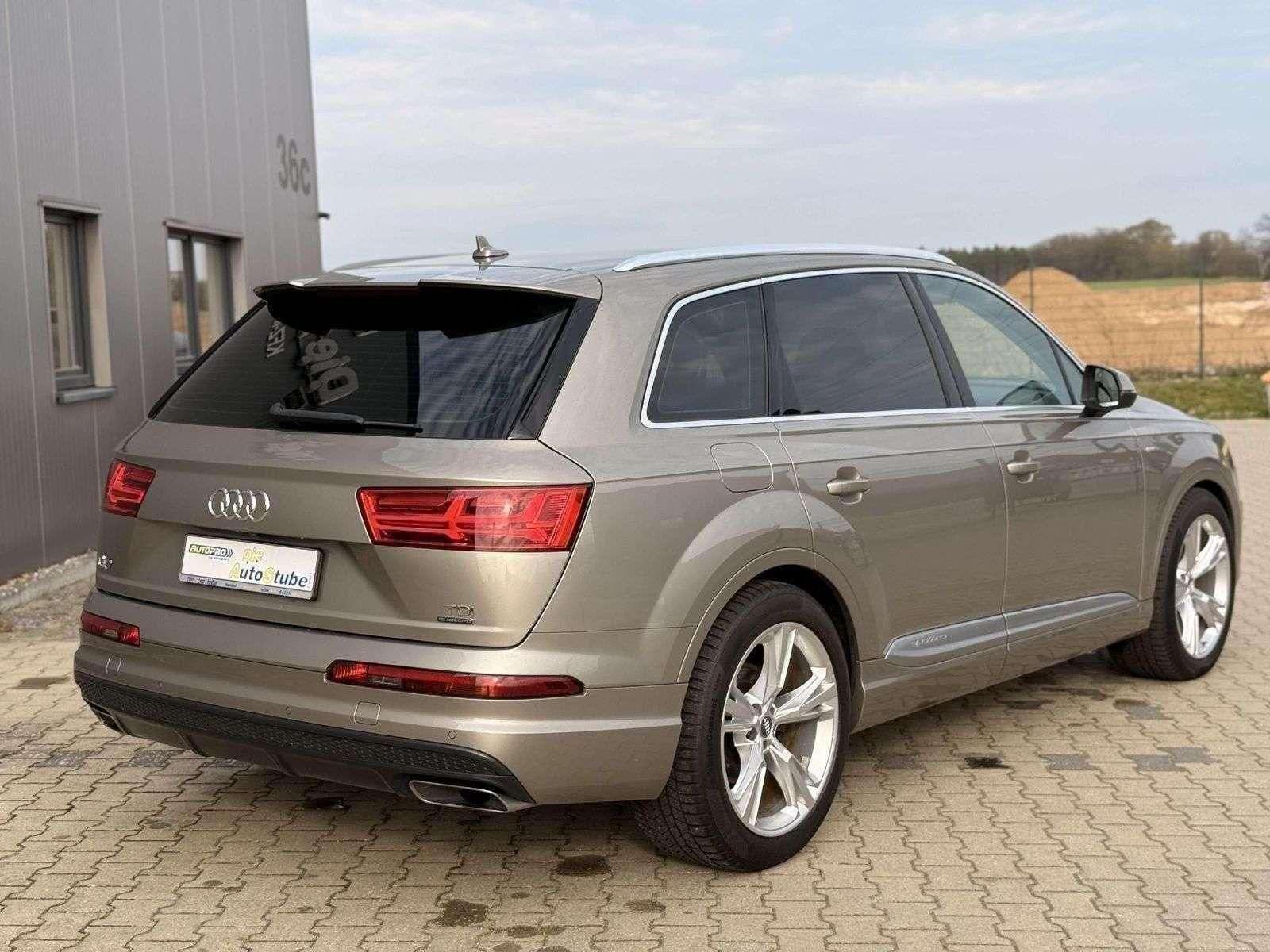 Audi Q7 3.0 TDI quattro S-line/Pano/HuD/Ahk/Nachtsich