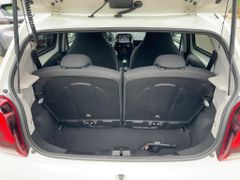 Foto Nummer 11: PEUGEOT 108