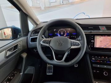 Volkswagen Touran Active 1,5 TSI+NAVI+ACC+EASY OPEN+