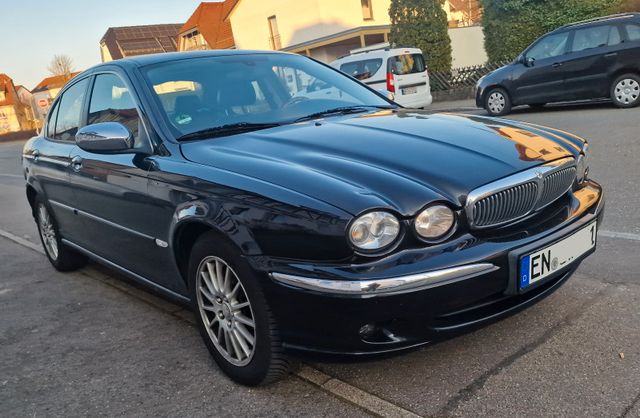 Jaguar X-Type 2.2/GARANTIE/TÜV 05.26/LEDER/NAVI/TEMP.