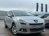 Peugeot 5008 Business-Line 1.6 HDI *7SITZ*PANO* - Peugeot Gebrauchtwagen von 2013