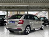 Skoda Rapid 1.4 DSG Ambition Sitzh. PDC Panorama - Skoda Rapid: Ambition