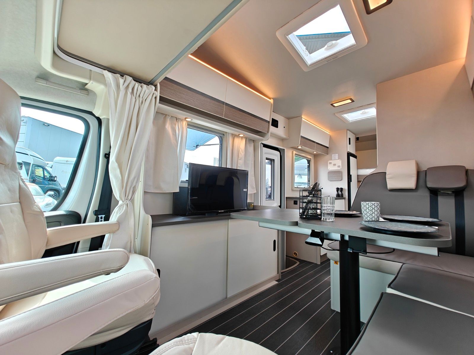 Fahrzeugabbildung XGO Dynamic 39 Lounge 2025 AUTOMATIK HERBST DEALS