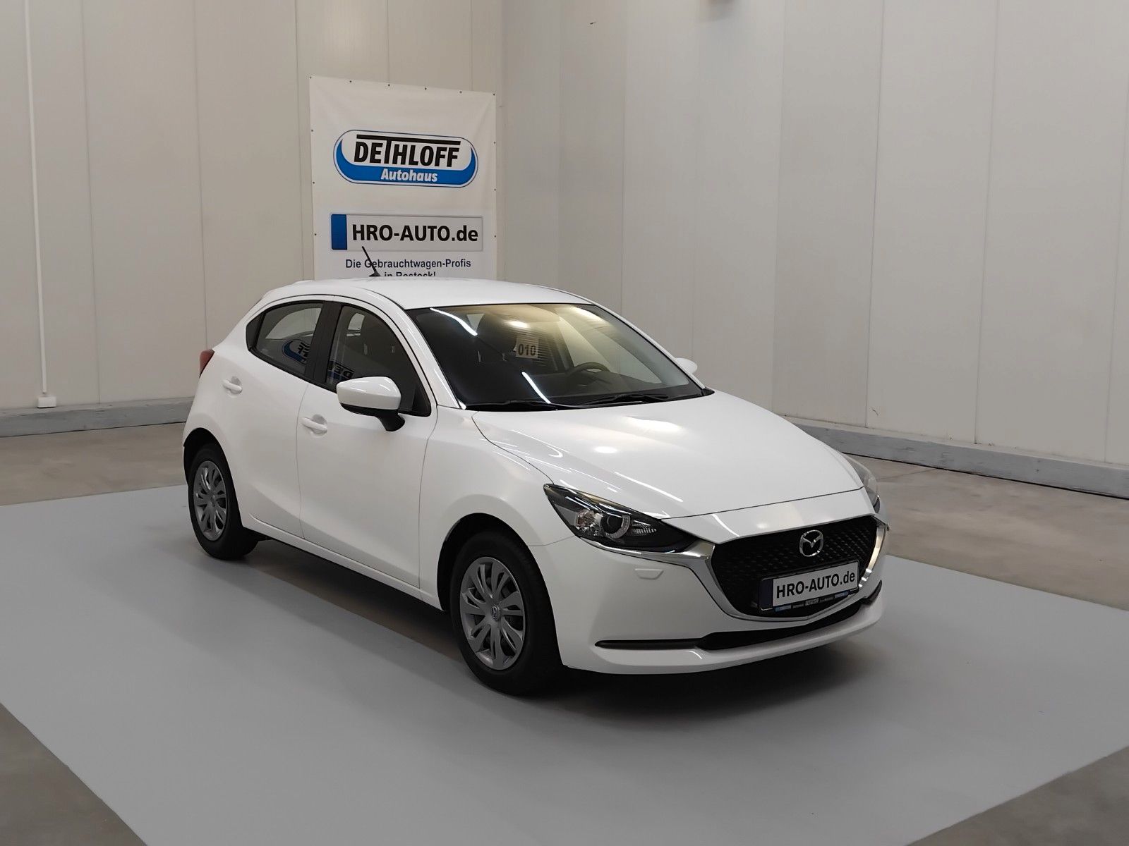 Mazda 2 (11/2022, Benzin)