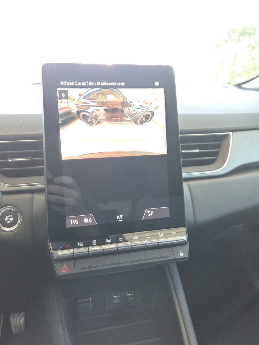 Fahrzeugabbildung Renault Captur Full Hybrid E-Tech 160 Esprit Alpine