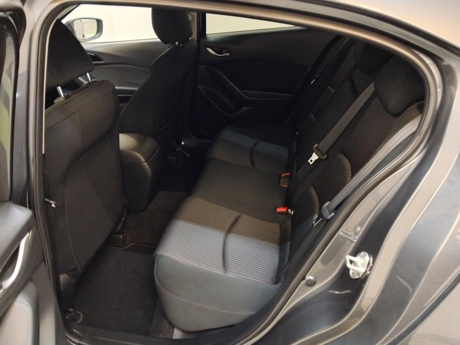 Mazda 3 (02/2016, Benzin)