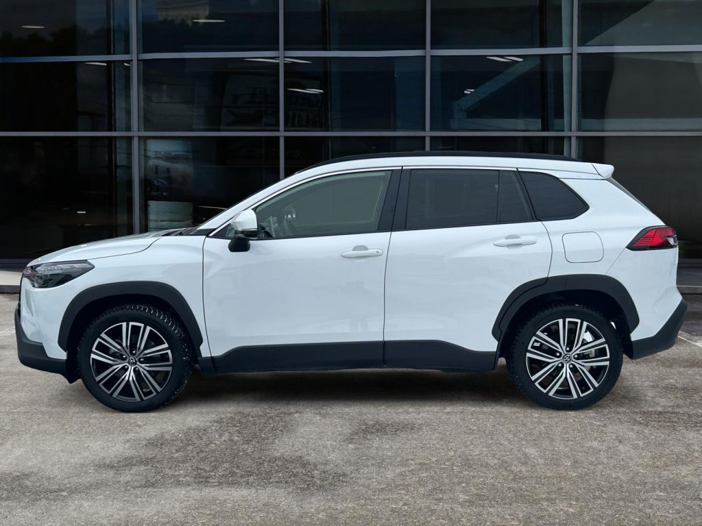 Fahrzeugabbildung Toyota Corolla Cross Hybrid 1.8 VVT-i Team Deutschland