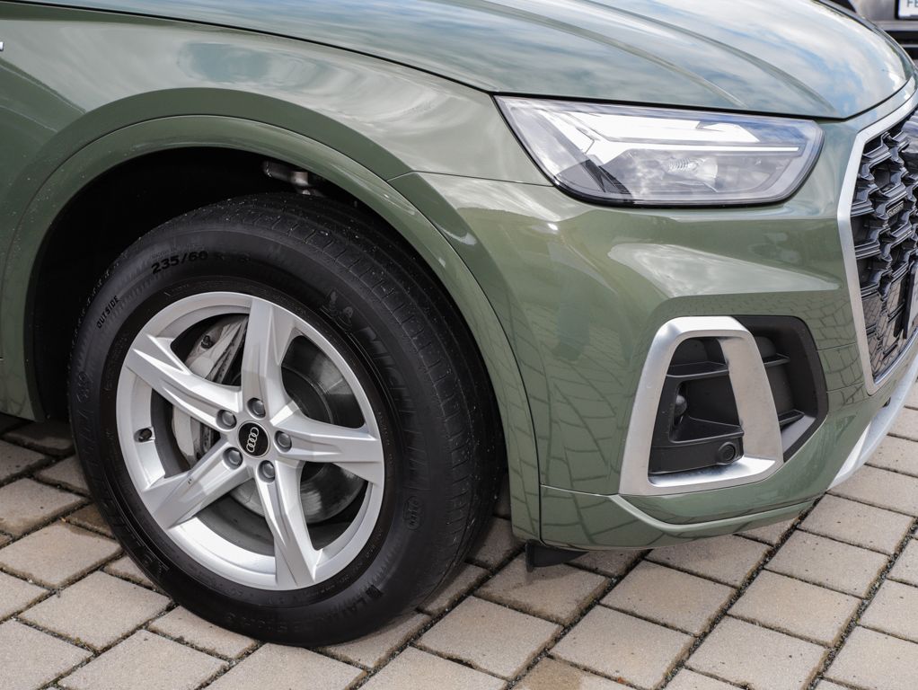 Audi Q5 55 TFSI e qu. S line AHK CarPlay HuD RüKa 18 foto 4