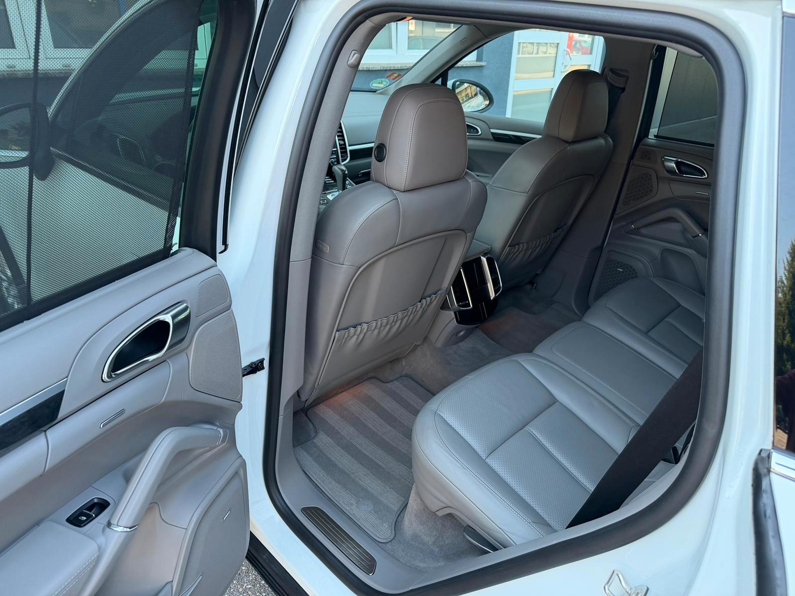 Porsche Cayenne S 4.8 V8 TÜV 09/27