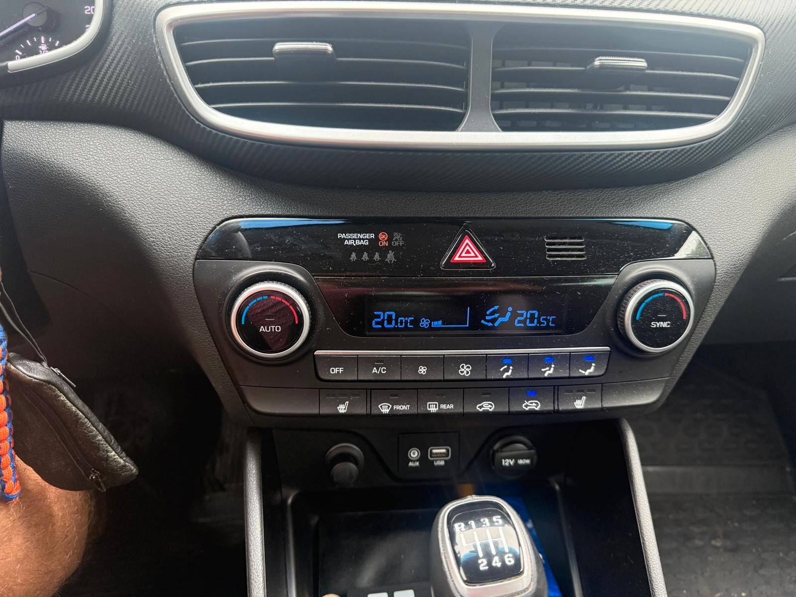 Fahrzeugabbildung Hyundai Tucson 2WD Navigation Klimaautomatik