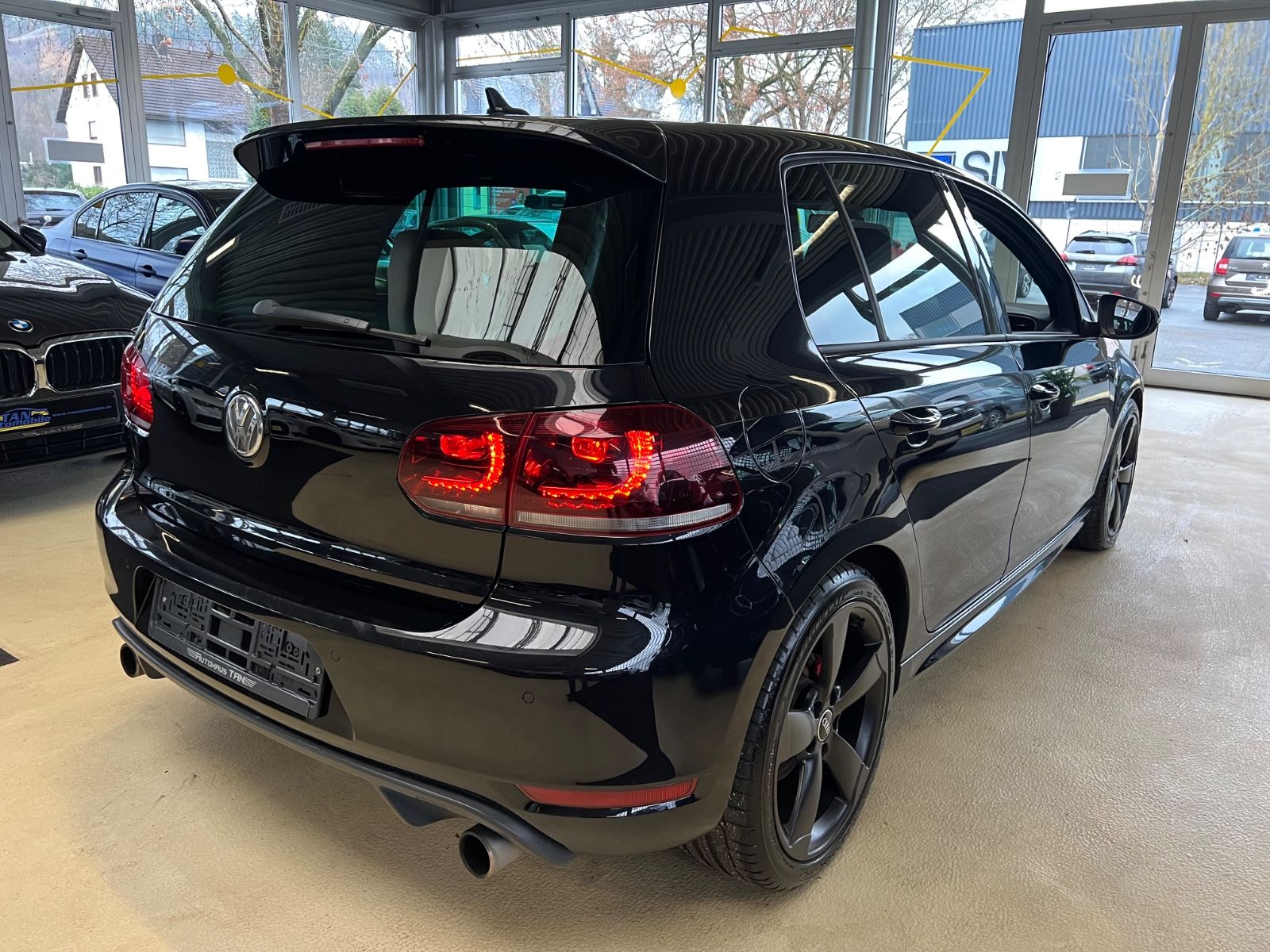 Fahrzeugabbildung Volkswagen Golf VI GTI Edition 35
