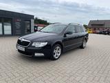 Skoda Superb 2.0 TDI DSG Combi TÜV NEU Allwetterreifen - Skoda Superb Gebrauchtwagen in Bremen