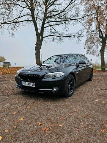 BMW F10 535iX, Allrad, HUD, Standheiz.,Abs...