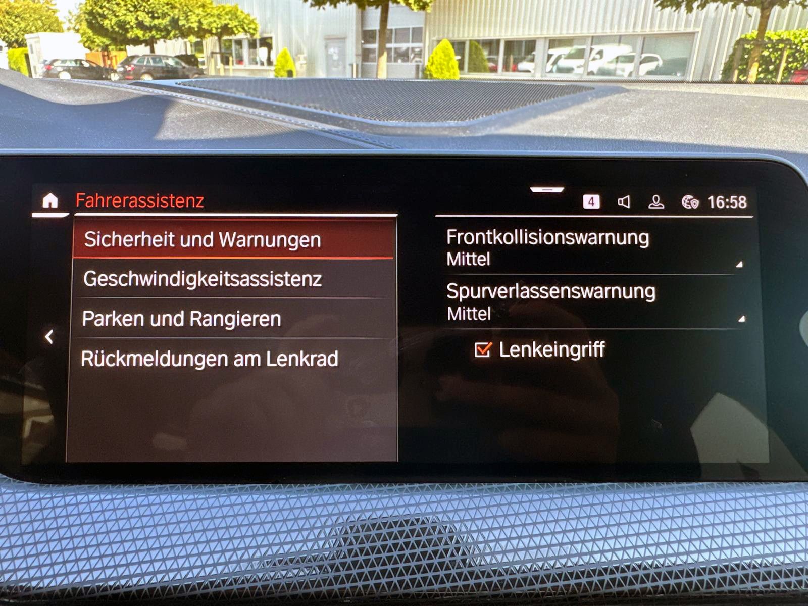 Fahrzeugabbildung BMW 220i Gran Coupé Steptr. M-Sport LED H&K KAM SHZ