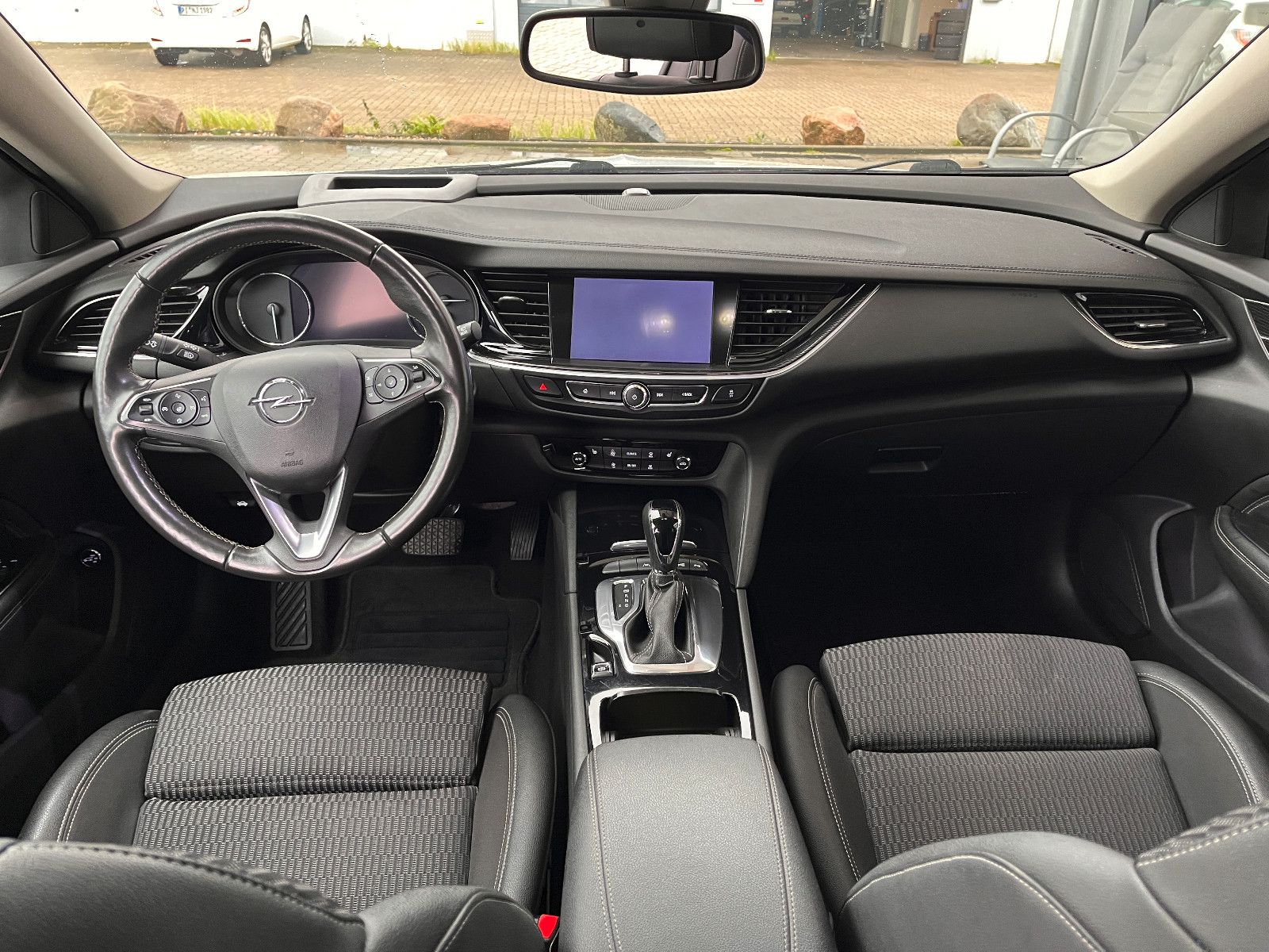 Fahrzeugabbildung Opel Insignia B Sports Tourer Business Innovation