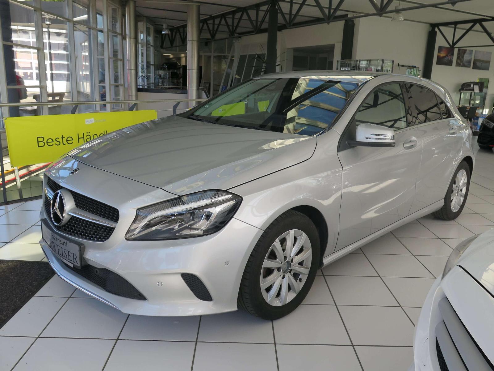 Mercedes-Benz A 180 A 180 7G-DCT Style LED AHK Navi Klima SHZ