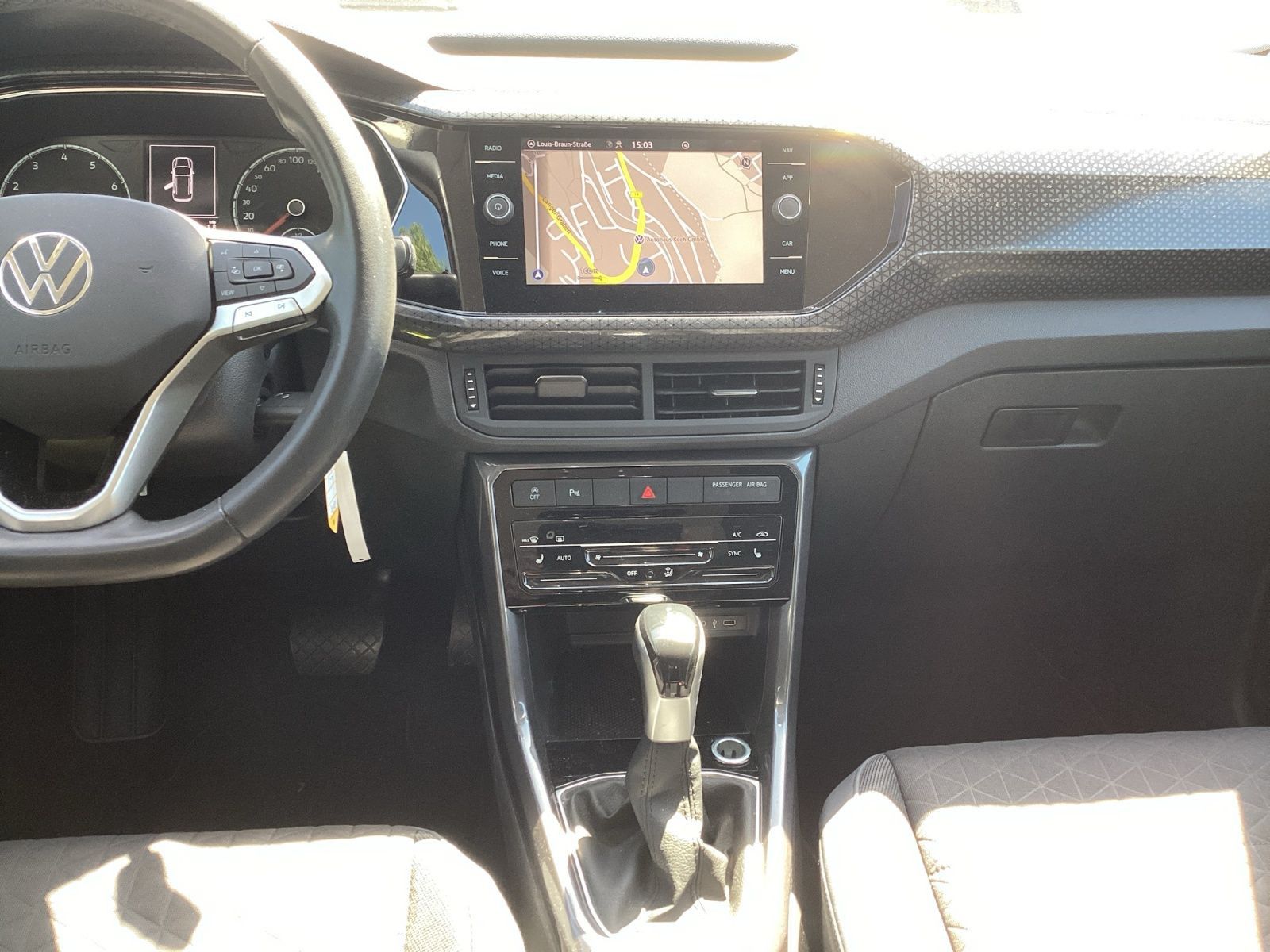 Volkswagen T-Cross - Bild 9