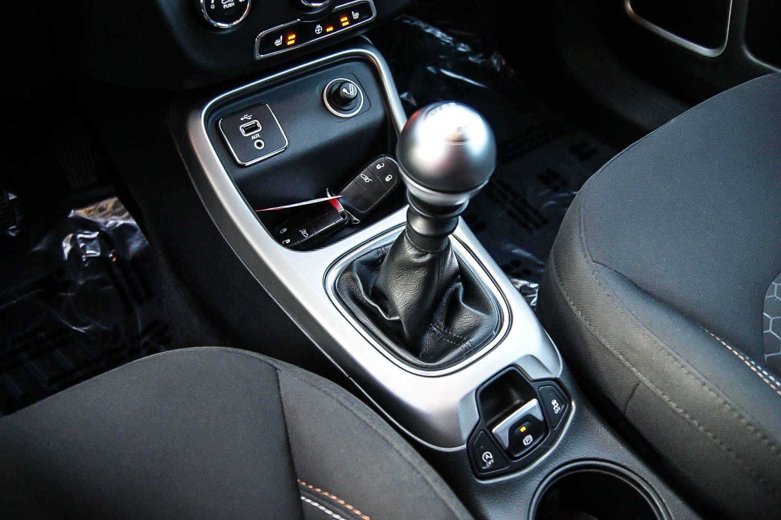 Fahrzeugabbildung Jeep Compass 1.4 Longitude KEYLESS WINTERPAKET