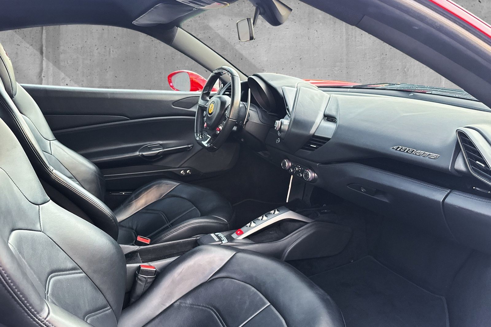 Fahrzeugabbildung Ferrari 488 GTB*Dt.Auto*LED Lenkrad*Kamera*Embleme