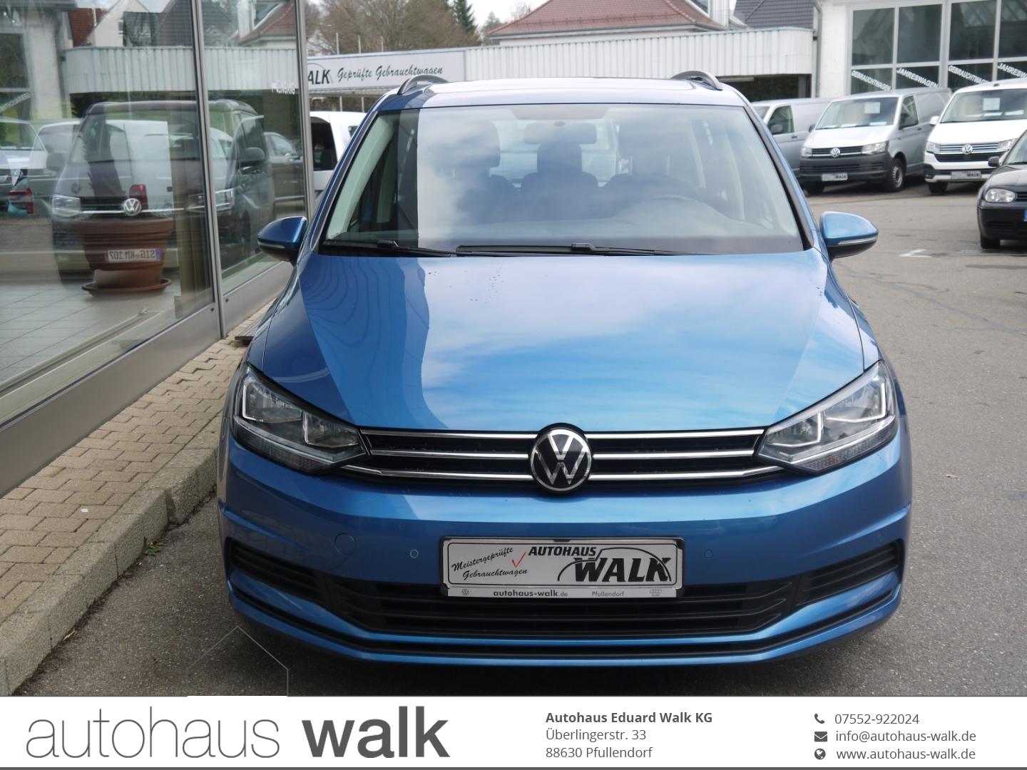 Volkswagen Touran 1.5 TSI Comfortline NAVI Pano AHK