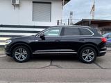 Volkswagen Touareg 3.0 V6 TDI 210kW 4MOTION Tiptronic - - Volkswagen Touareg: 2.0