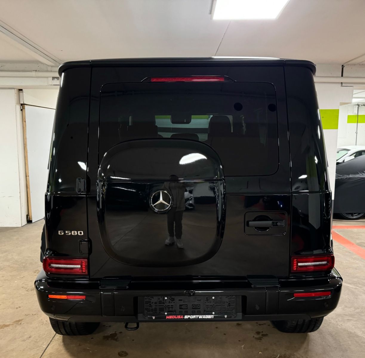 Fahrzeugabbildung Mercedes-Benz G 580 EQ EDITION1 CARBON A22 NIGHTPACK TV25 FULL