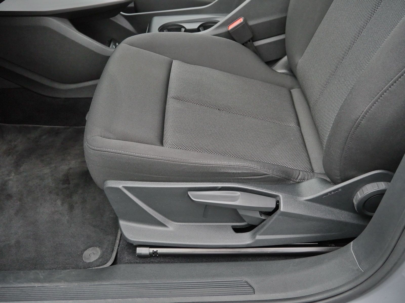 Audi Q4 e-tron - Bild 22