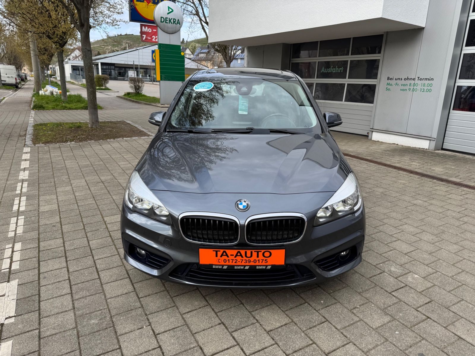 BMW 218