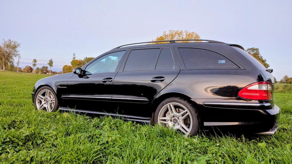 Mercedes-Benz E 55 AMG