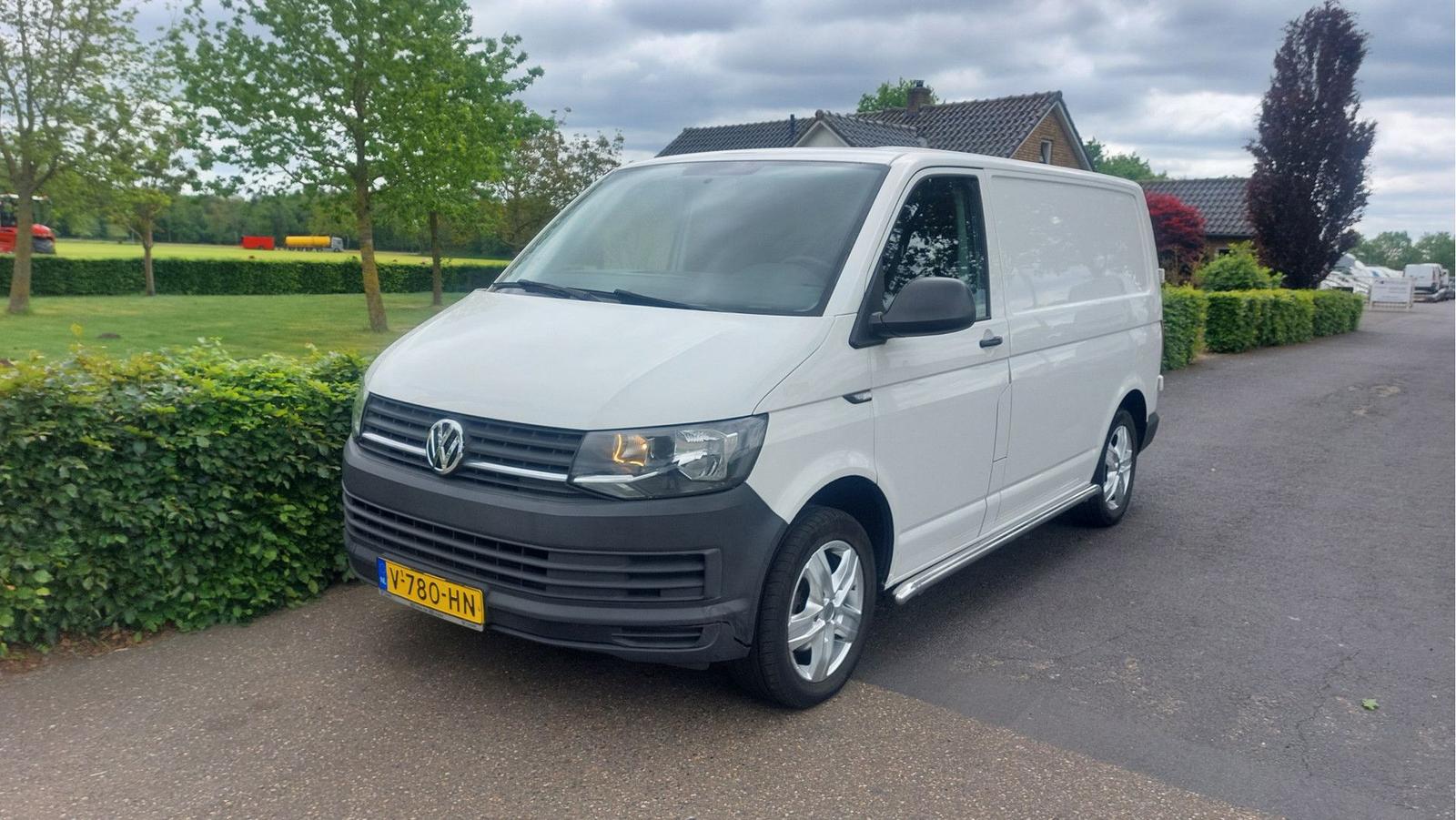 Volkswagen Transporter 2.0 TDI L1H1 AIRCO BJ 2017 Kasten