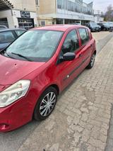 Renault Clio 3 tce TÜV bis 02.2028 - Renault Clio: 3.0
