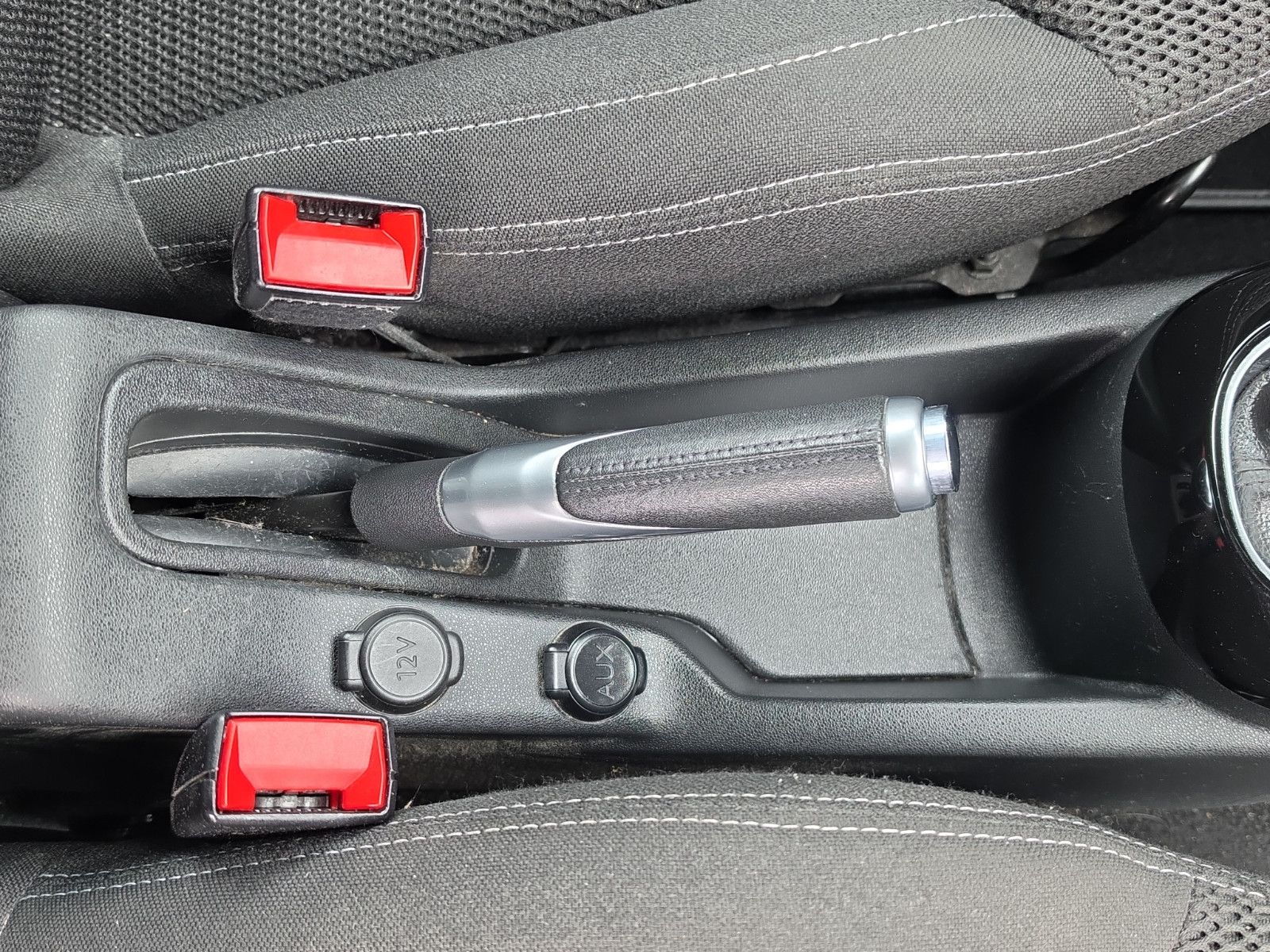 Fahrzeugabbildung Citroën DS3 SoChic SPORTPAKET KLIMA PDC TEMPOMAT