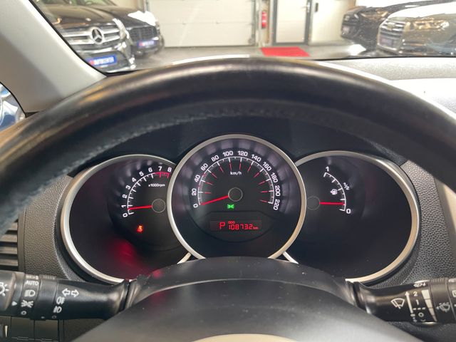 Kia Venga 1.6 Dream Team Aut. *NAVI*KAM*LKHZ*SHZ*