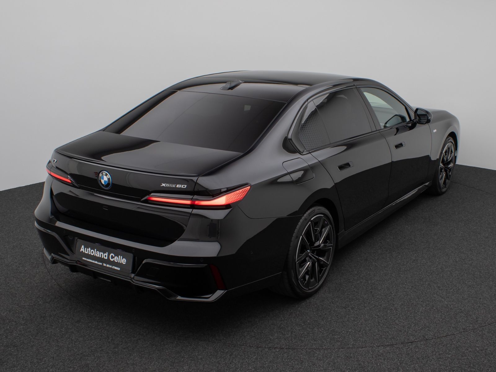 Fahrzeugabbildung BMW i7 xD60 M-Sport HUD Pano 360°Massage ACC Soft 21