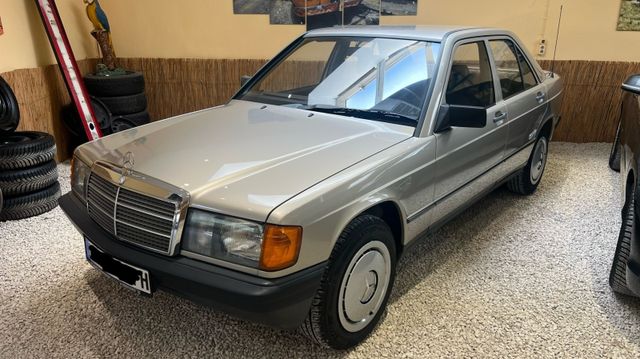 Mercedes-Benz 190