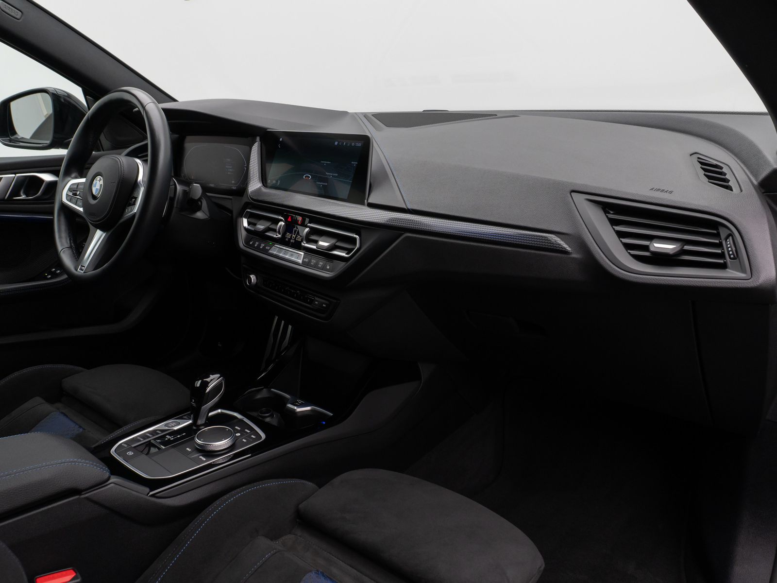 Fahrzeugabbildung BMW 220i Gran Coupé M Sport Kamera DAB HiFi 19Zoll