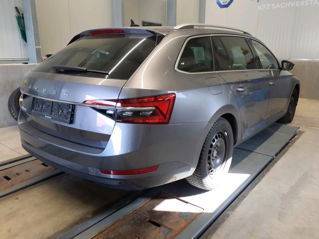 Skoda Superb Combi Premium Edition *AHK*LEDER*MATRIX*S imagem 3