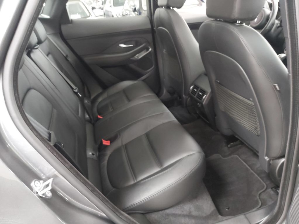 Jaguar E-Pace E-PACE AWD S PANO LEDER TOTW NETTO 23.200