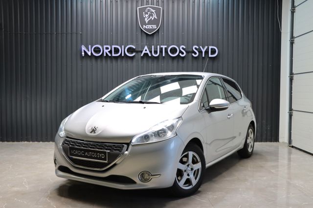 Peugeot 208 /  1.2 VTi / Allure / 5-Doors