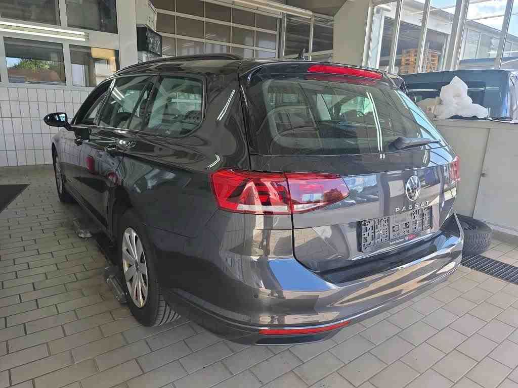 Volkswagen Passat Variant - Bild 6