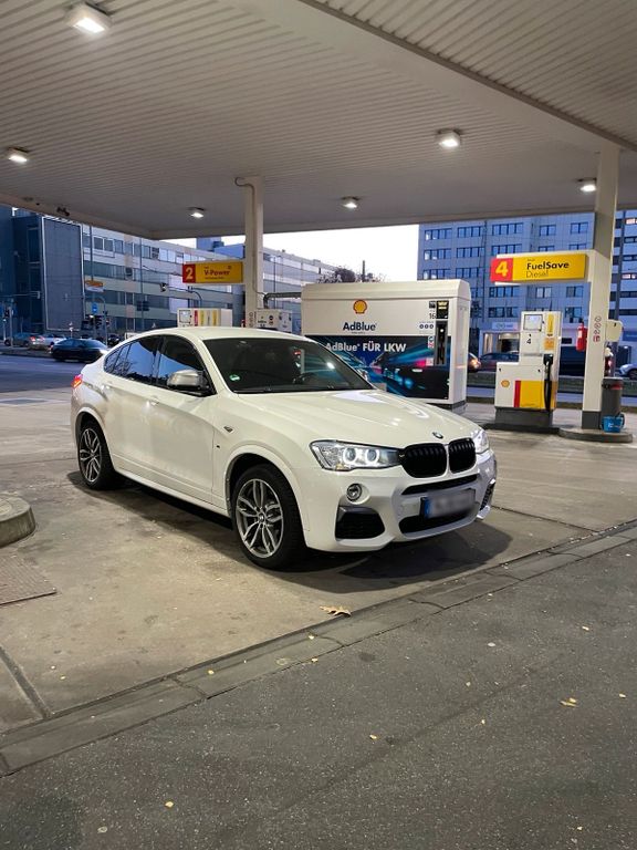 Image of BMW X4 M40