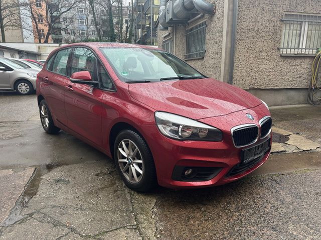 BMW 218i Active Tourer Advantage 1.Hd.Navi Schiebed.