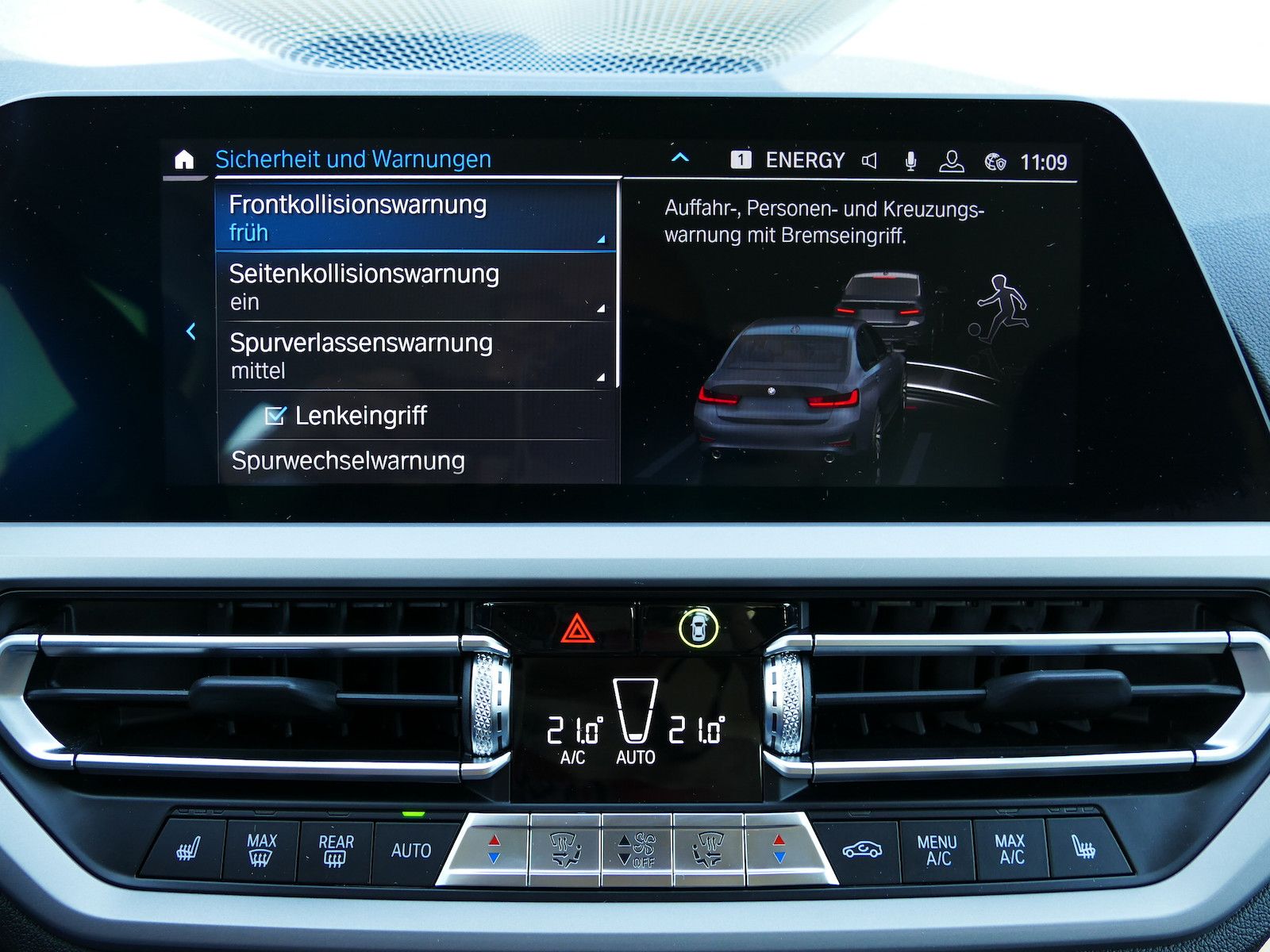 BMW 318i Sport Line Autom. LED Sound AmbienteLicht foto 12