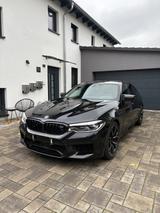 BMW M5 F90 xDrive 305km/h